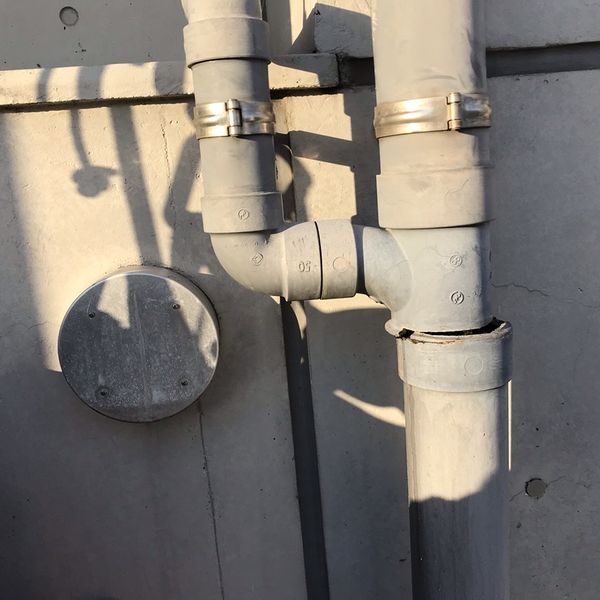 ※雨樋事例　東京、大阪近辺で雨樋の補修や交換をおこなっております